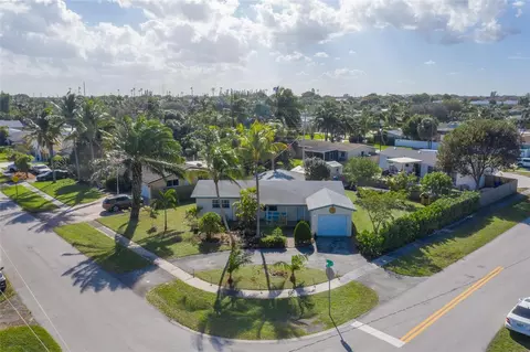 301 SE 7th Ave, Deerfield Beach, FL 33441