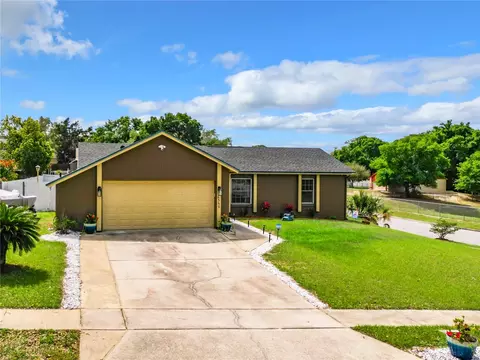 6360 Powers Pointe Cir, Orlando, FL 32818
