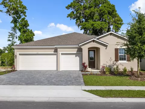 313 Alexandrite St, Deland, FL 32720