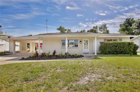 2230 Poinsettia Dr, Orange City, FL 32763