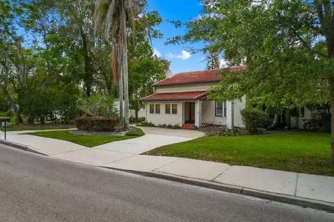 208 Hermits Trl, Altamonte Springs, FL 32701