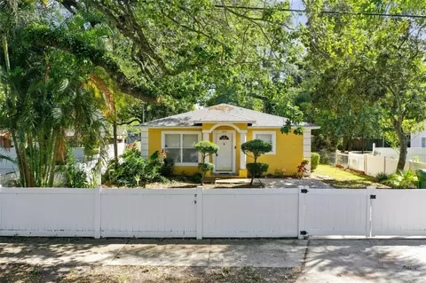 1715 E Giddens Ave, Tampa, FL 33610