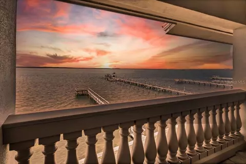 1340 Bayshore Blvd #103, Dunedin, FL 34698