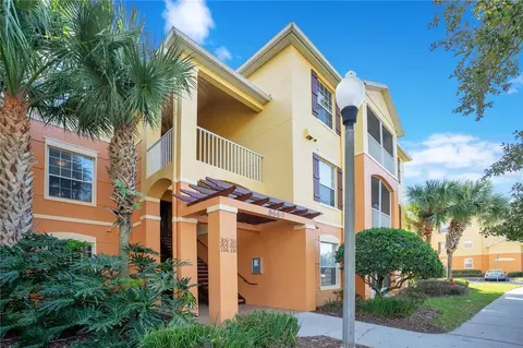 8660 Buccilli Dr #307, Orlando, FL 32829