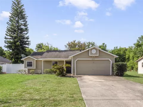 2835 Staten Dr, Deltona, FL 32738