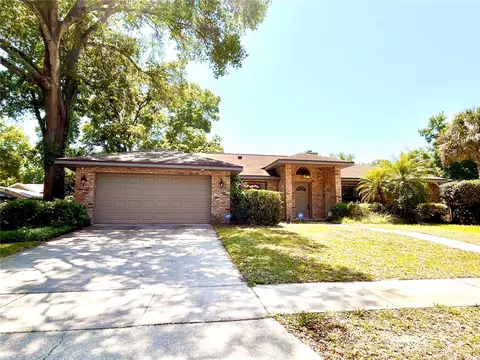 2113 Majestic Woods Blvd, Apopka, FL 32712