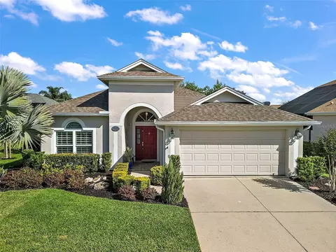 8016 Pine Hollow Dr, Mount Dora, FL 32757