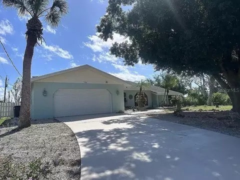 7084 Sea Mist Dr, Port Charlotte, FL 33981