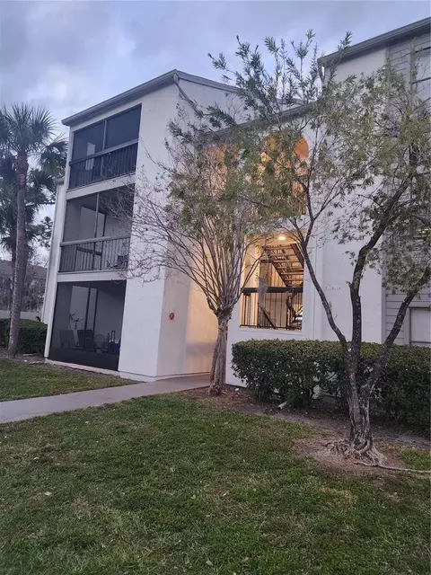 2060 Cascades Blvd #304, Kissimmee, FL 34741