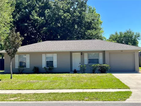 480 Park Glen Dr, Tavares, FL 32778