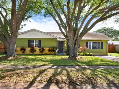 925 Carolina Cir, Titusville, FL 32796