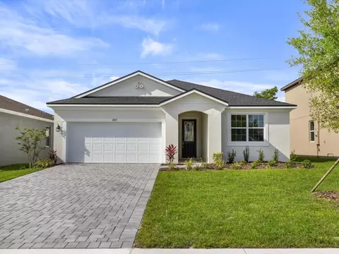 1727 Carnelian St, Deland, FL 32720