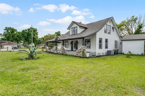 588 Guerrant St, Umatilla, FL 32784