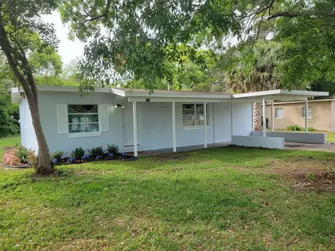 126 Garrison Dr, Sanford, FL 32771