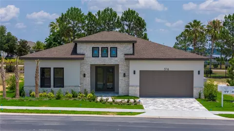 516 Blue Flag Dr, Auburndale, FL 33823