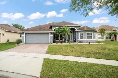 2734 Patrician Cir, Kissimmee, FL 34746