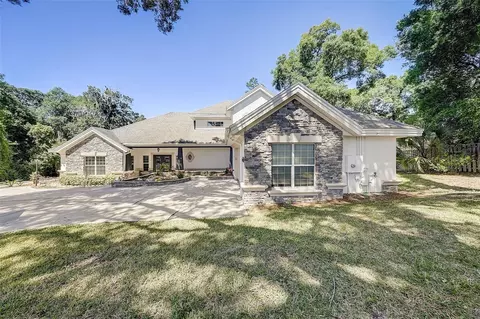 2111 Oak Leaf Cir, Mount Dora, FL 32757