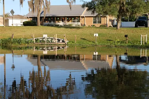 980 Cr 463a, Lake Panasoffkee, FL 33538