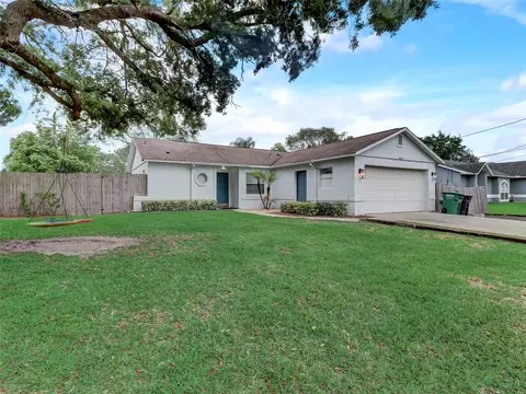 483 Oslo Dr, Deltona, FL 32725