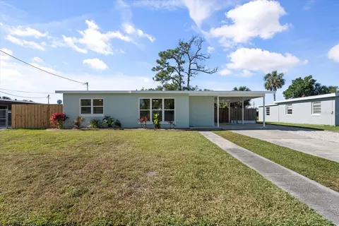 21331 Gladis Ave, Port Charlotte, FL 33952