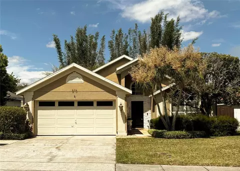 213 Lake Mccoy Dr, Apopka, FL 32712