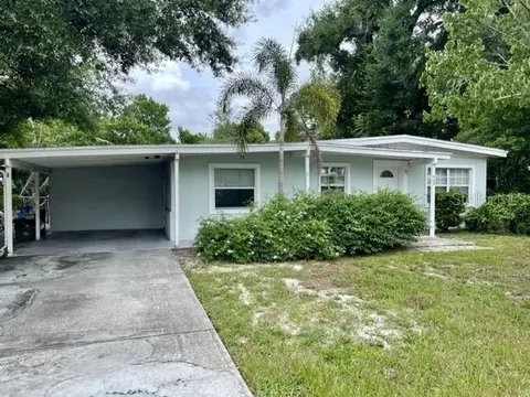 409 Oakwood Ct, Fern Park, FL 32730