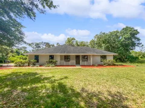 9500 Oakwood Dr, Lake Wales, FL 33898