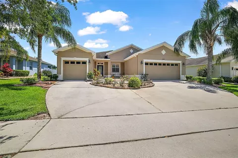 4919 Royce Dr, Mount Dora, FL 32757 photo 1