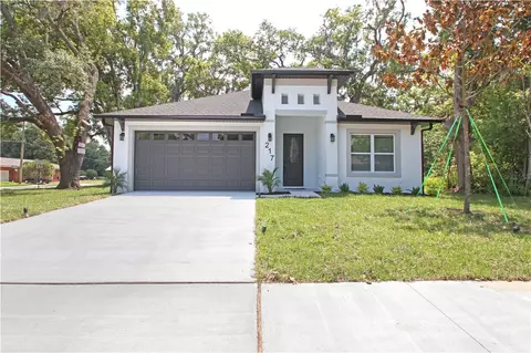 217 E 18th St, Sanford, FL 32771