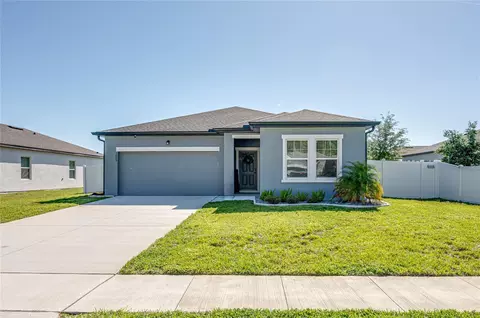 1003 Landing Ln, Deltona, FL 32738