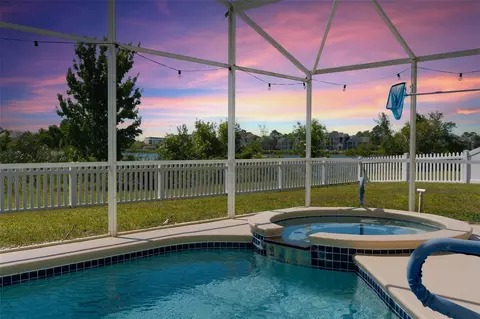 846 Pinewood Dr, Davenport, FL 33896