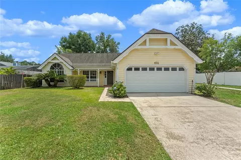 535 White River Dr, Orlando, FL 32828