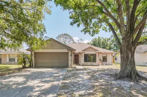 78 Lake Daisy Blvd, Winter Haven, FL 33884