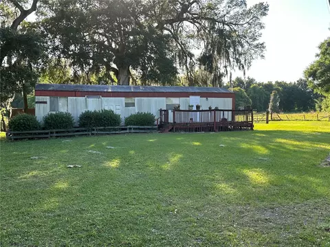8282 Cr 736, Center Hill, FL 33514