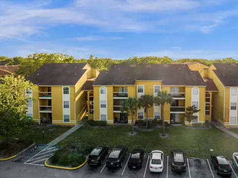 5275 Images Cir #302, Kissimmee, FL 34746