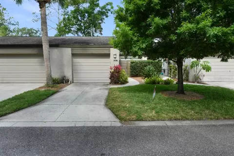1036 Sherrywood Ct, Fern Park, FL 32730