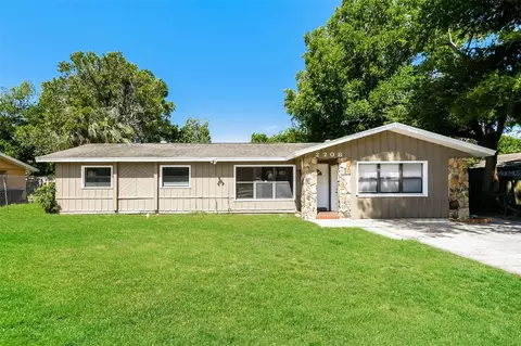 2208 Queensway Rd, Orlando, FL 32808