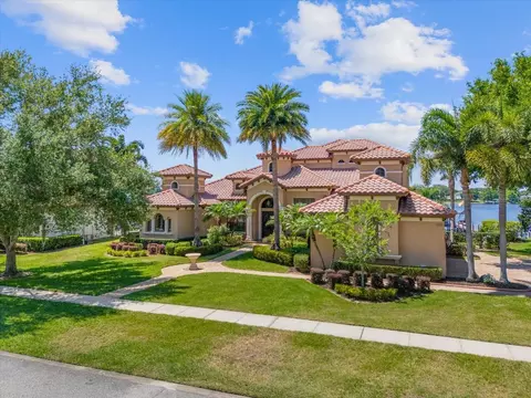 1916 Lake Roberts Ct, Windermere, FL 34786