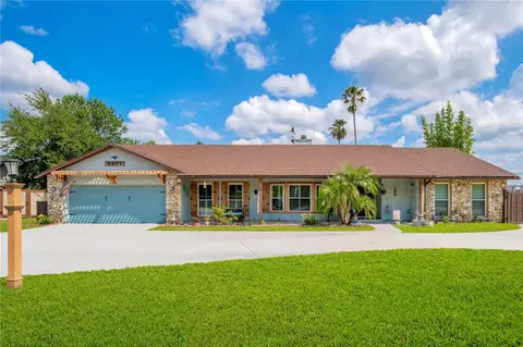 8907 Oriente St, Orlando, FL 32825