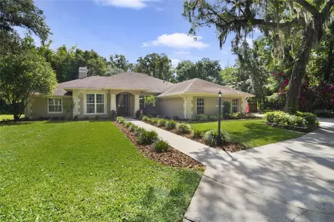 125 River Oaks Cir, Sanford, FL 32771