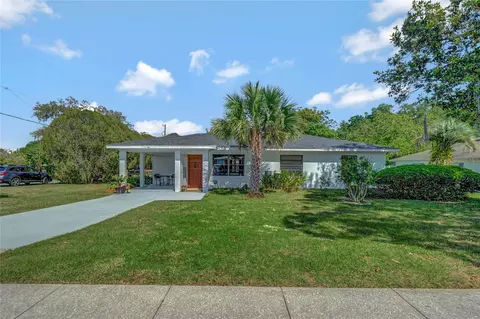 1016 Glenridge Dr, Leesburg, FL 34748