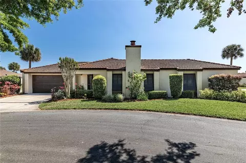1913 Oak Cir #13B, Tavares, FL 32778