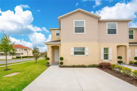 4877 Coral Castle Dr, Kissimmee, FL 34746