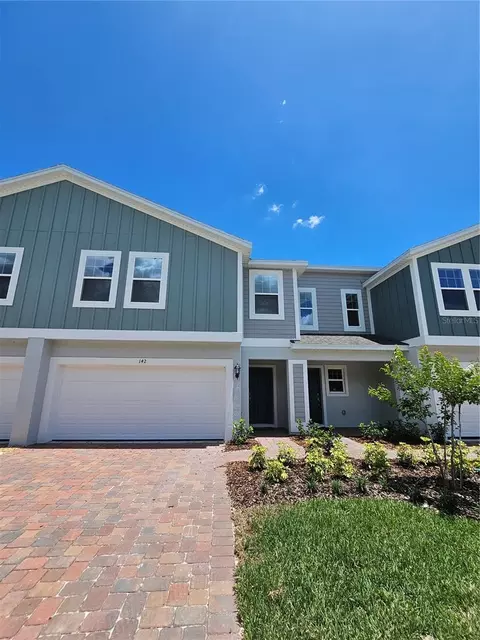 142 Glass Onion Dr, Groveland, FL 34737