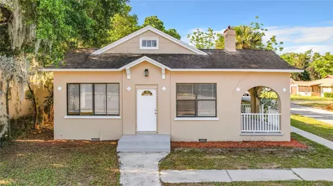 1120 E Orange Ave, Eustis, FL 32726