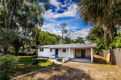 434 W Hogle Ave, Deland, FL 32720