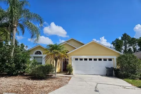 426 Lake Shore Pkwy, Davenport, FL 33896