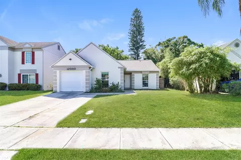 12000 77th St, Largo, FL 33773