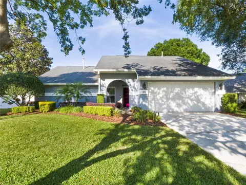 553 Lakeshore Cir, Lake Mary, FL 32746