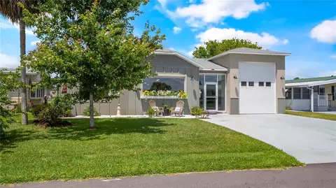 1680 Sunshine Ln, Tavares, FL 32778